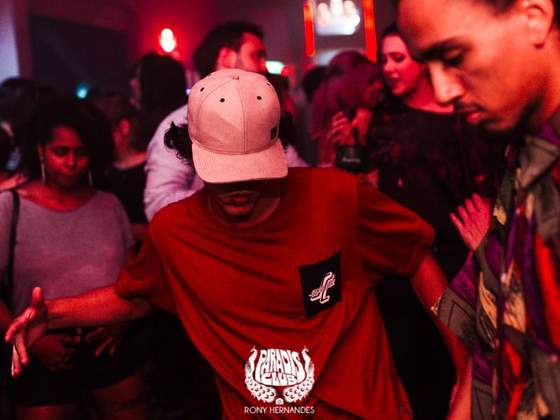 Dance Like Yourself - Paradis Club
