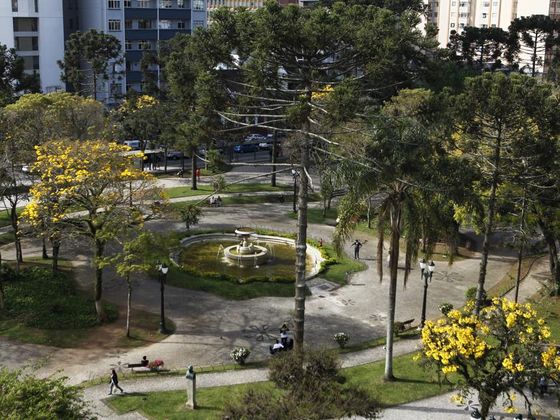 Feira de Inverno da Praça Santos Andrade