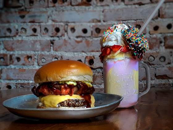 Chelsea Burgers & Shakes