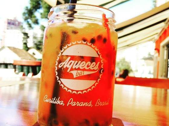 Aqueces Bar