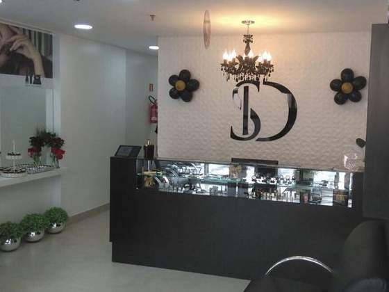 Sobrancelhas Design — Unidade Juvevê
