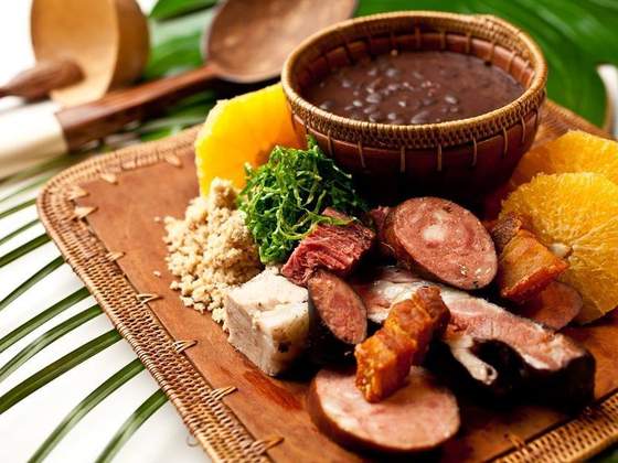 Feijoada e de bobó de camarão