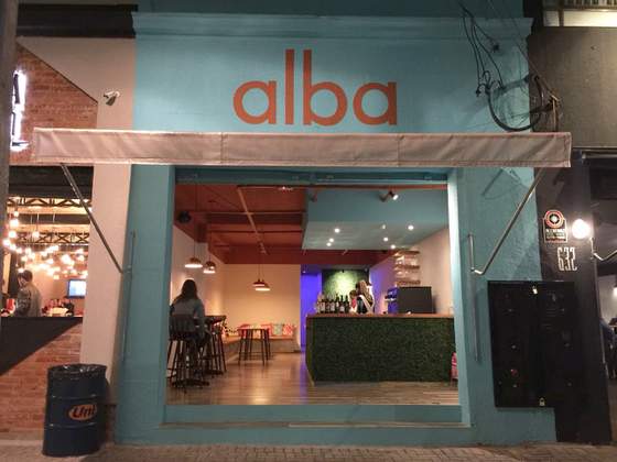 alba bar and kitchen