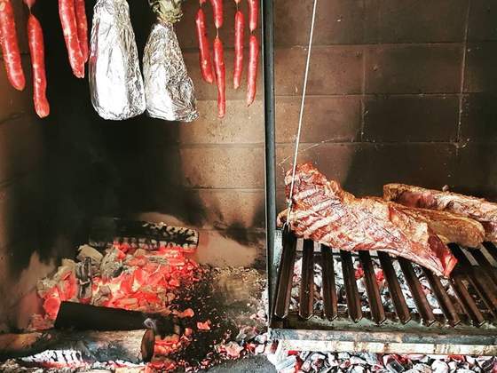 Angus Young - Clube de Carnes
