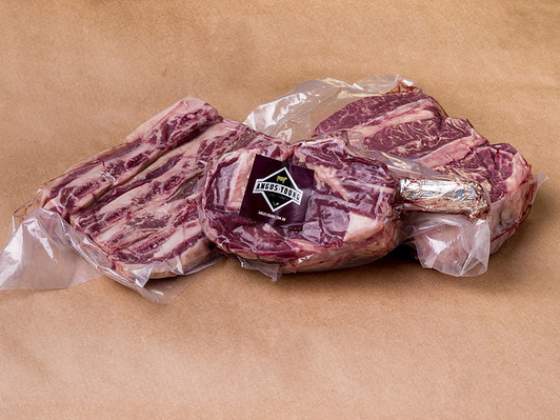 Angus Young - Clube de Carnes