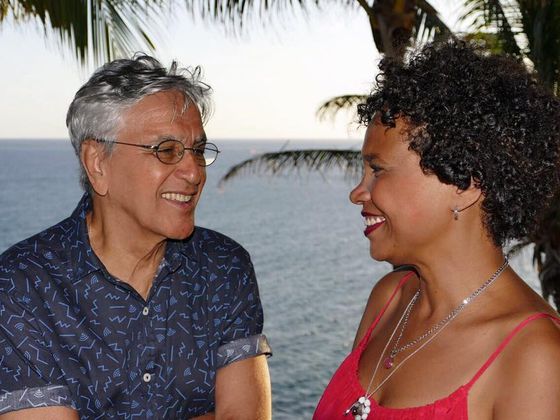 Caetano Veloso apresenta Teresa Cristina