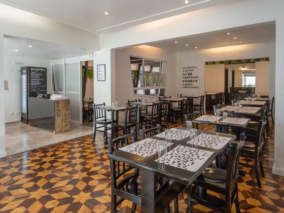 Buffet a quilo no restaurante Jovita