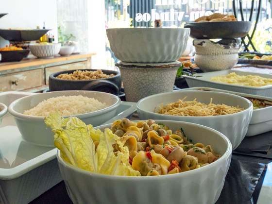 Buffet a quilo no restaurante Jovita