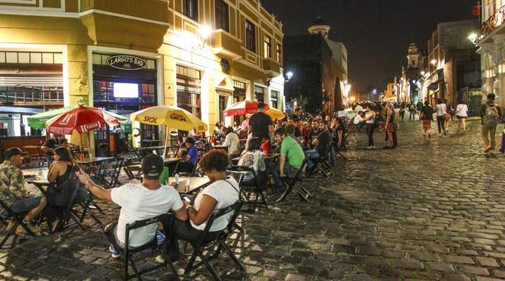 Festival no centro histórico celebra o inverno com comida e cervejas baratas, música, cinema e moda