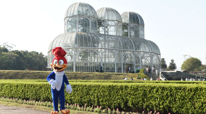 Pica-pau em Curitiba: personagem fez um tour pela cidade para promover filme