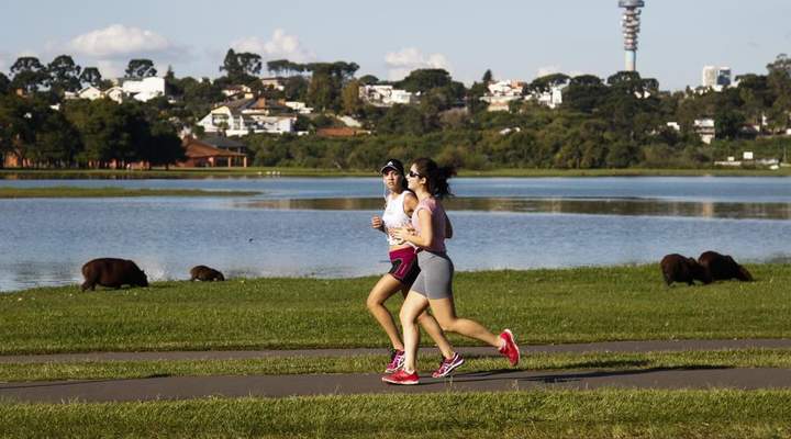 Parques com pista de corrida em Curitiba