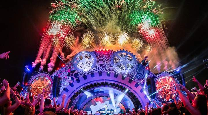 Villa Mix foi um sucesso mesmo com chuva e desfalque de artista