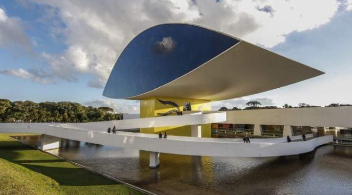 Quanto custa a entrada no Museu Oscar Niemeyer em Curitiba?