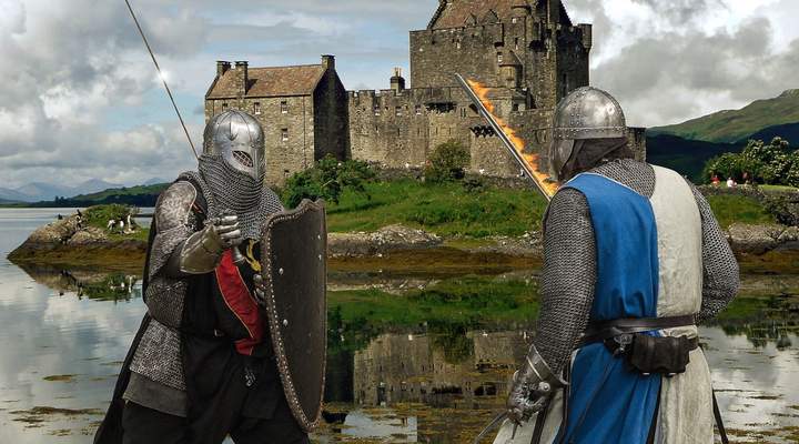 Combate medieval é um esporte e pode ser aprendido em Curitiba