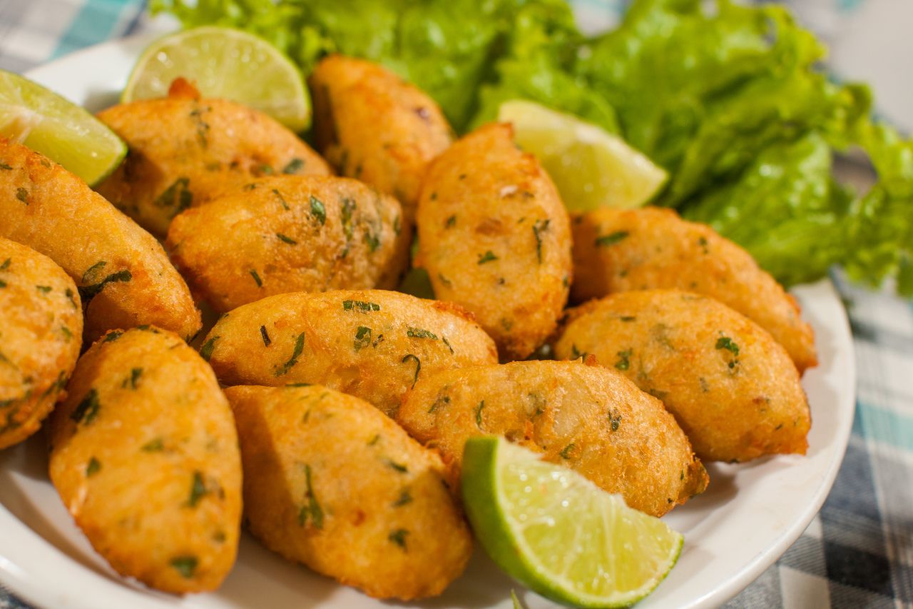 Onde comer bolinho de bacalhau em Curitiba