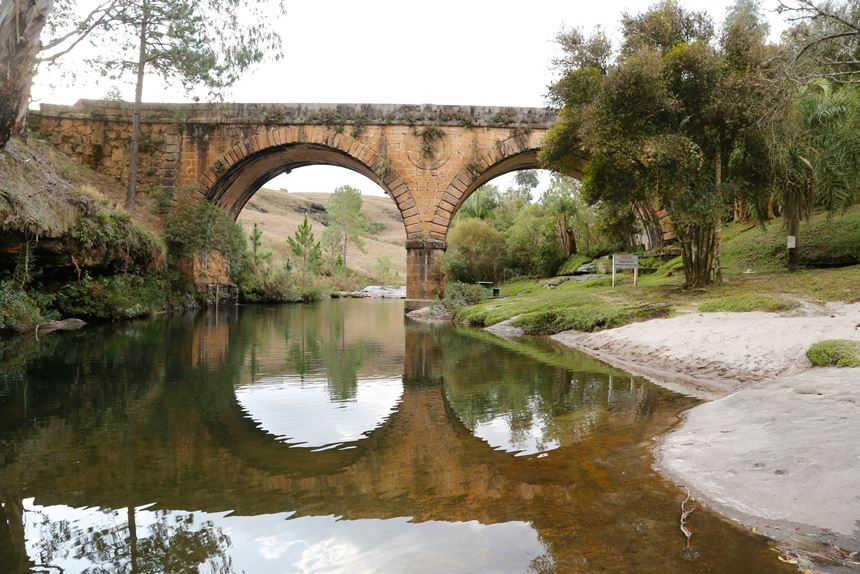 Ponte dos Papagaios, construída por imigrantes alemães no século 19. Foto: Reprodução