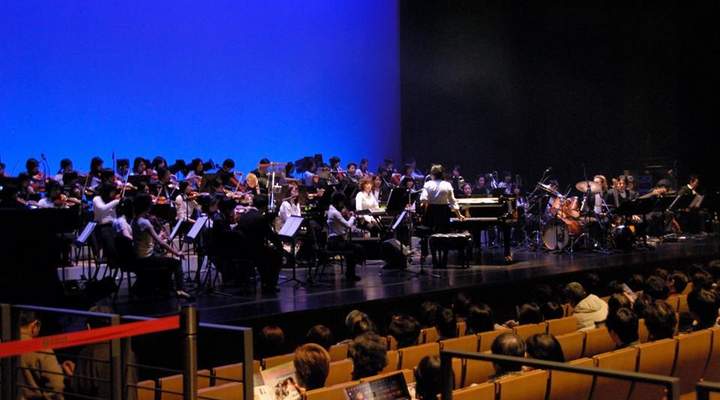 Concerto no Guairão revive era em que todo rádio no Brasil ouvia música francesa