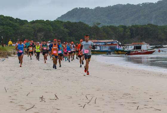 Corrida na Ilha do Mel é destaque para quem quer curtir paisagens paradisíacas