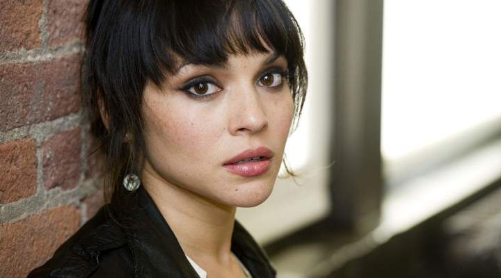 Saiba como ver Norah Jones com 50% de desconto em até dois ingressos
